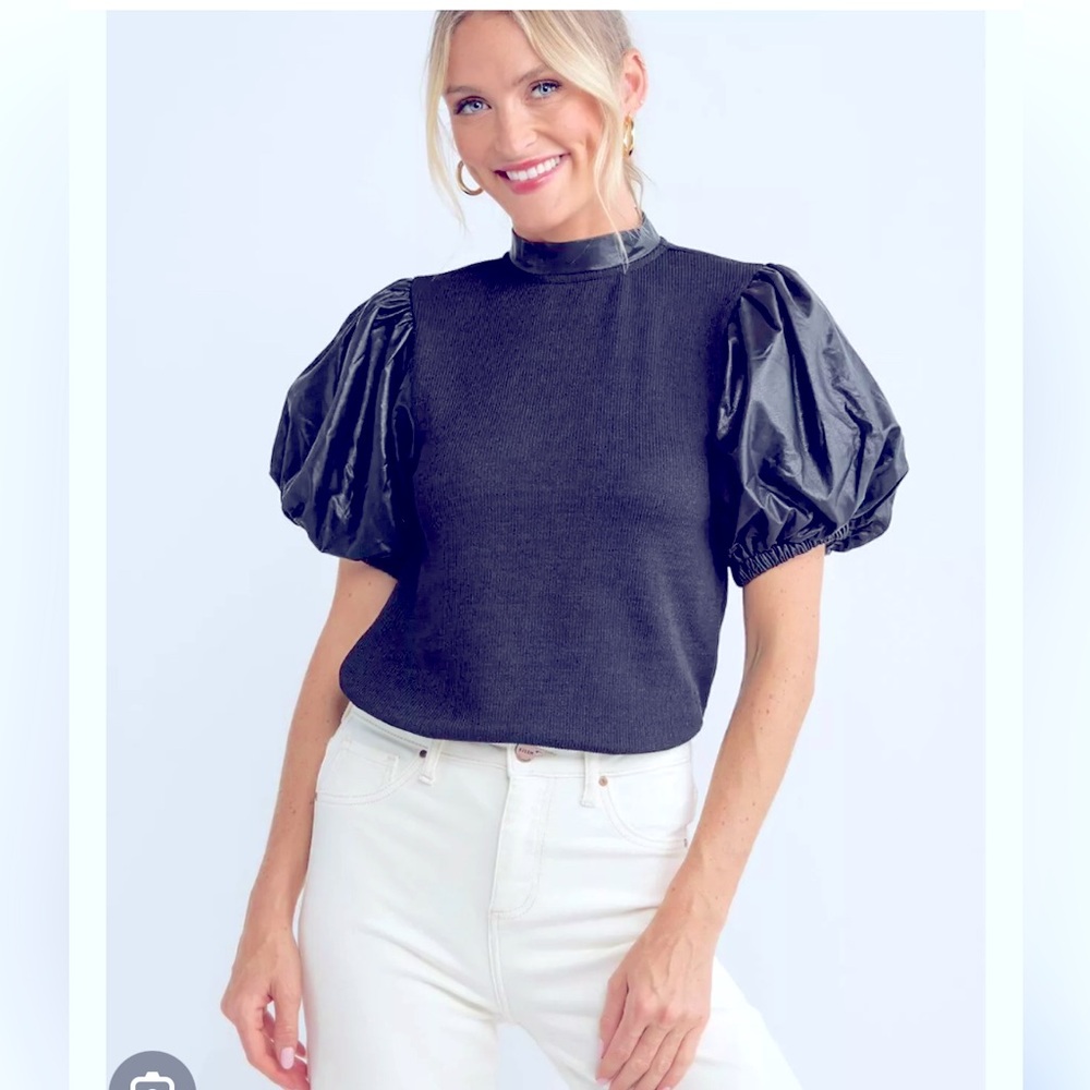 THML Puff Sleeve Top